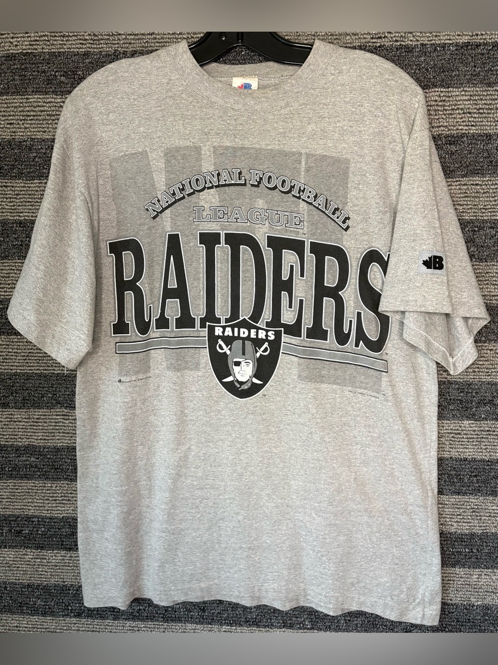 Vintage 90’s Bulletin Oakland LA Raiders NFL Grey Single Stitch T-Shirt Medium